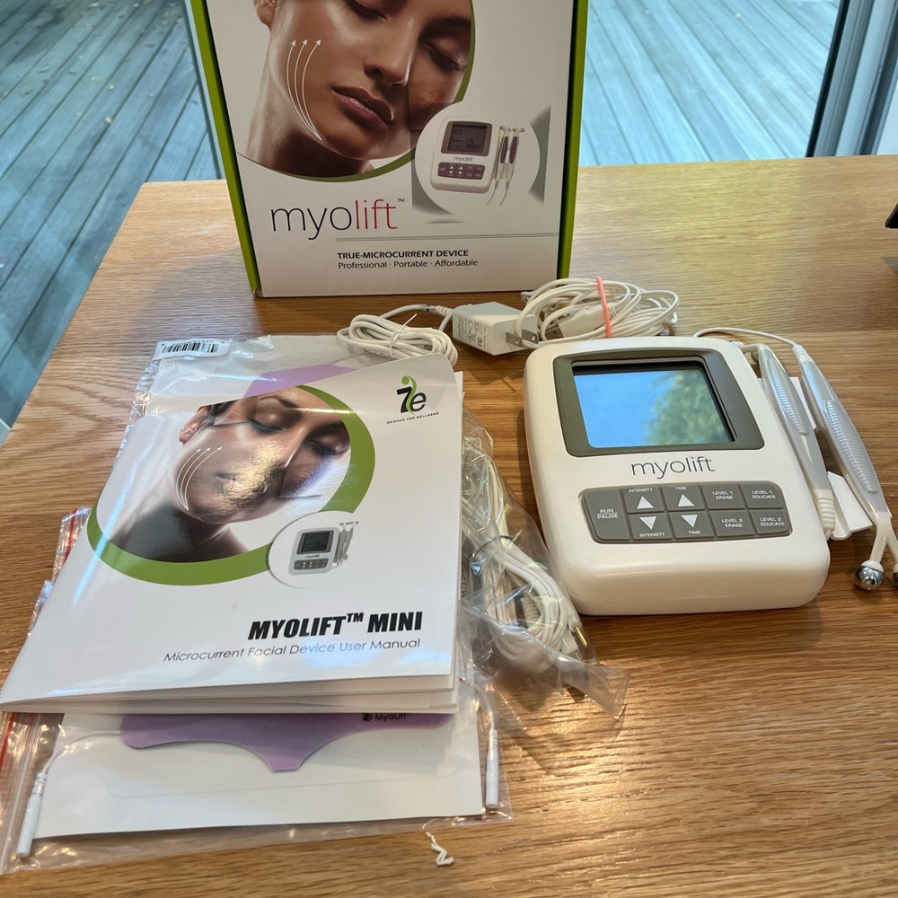 MYOLIFT Mini micro current.